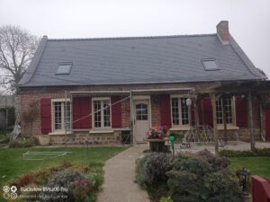 Pose et rénovation de toiture en ardoise naturelle à Nouvion et Catillon