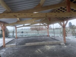 Fabrication d’un carport sur mesure à Mesbrecourt-Richecourt